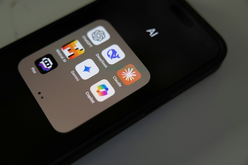 Claude AI в мениджмънта:  Базиран на AI Fluency: Framework & Foundations (Anthropic)